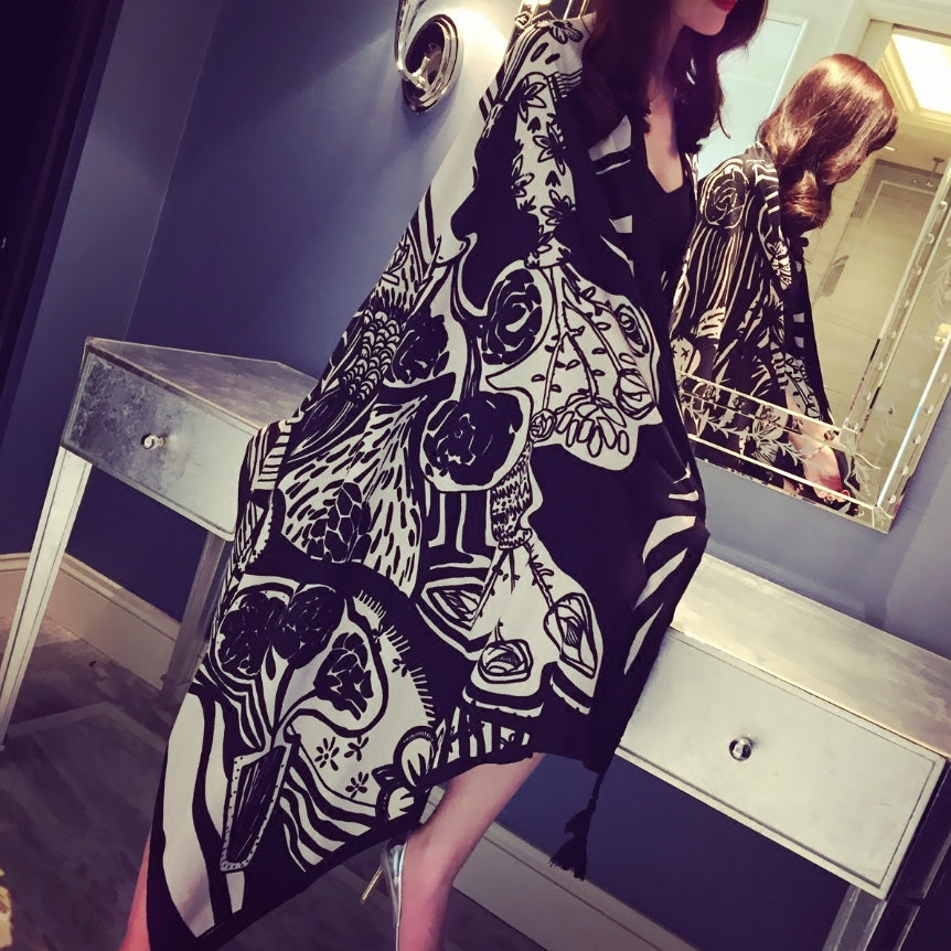 2025 New Retro Black And White Cotton And Linen Long Women's Printed Scarf