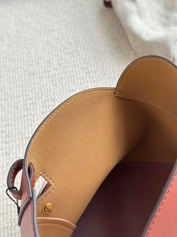 2025 New Black Niche Retro Cowhide Lucky Bag Vegetable Basket Bucket Bag Women's Minimalist Drawstring Canvas Inner Pocket Wrist Handbag