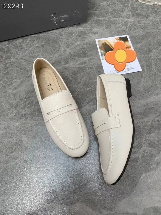Simple Fashion Beige Black and White Color Cowhide Leather Round Toe Loafers Shoe