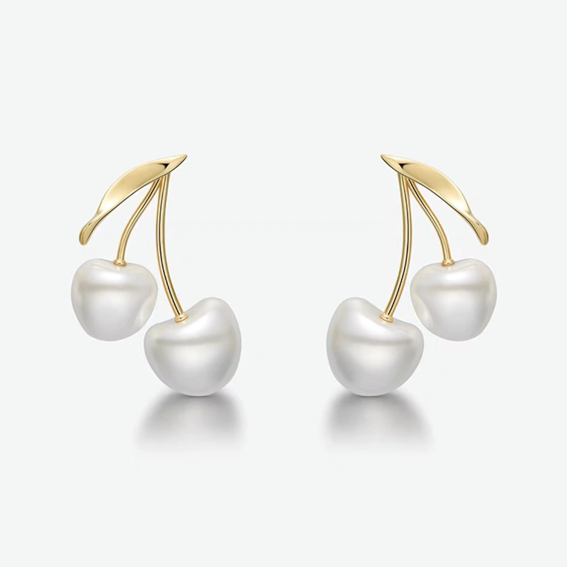 2025 New INS Style Light Luxury Elegant Cream Cherry Fruit Pattern Pearl Necklace Earrings Bracelet Three-piece Set