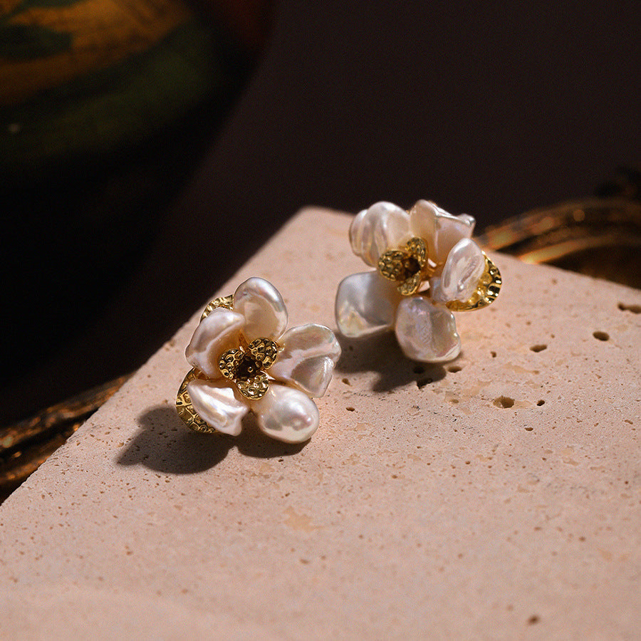 2025 New Camellia Baroque Pearl Earrings Women's Light Luxury and Versatile Retro Floral Earrings
