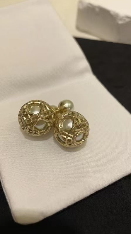 New Tribales Hollow Metal CD Pearl Earrings Two-wear Retro French Style Niche Earrings