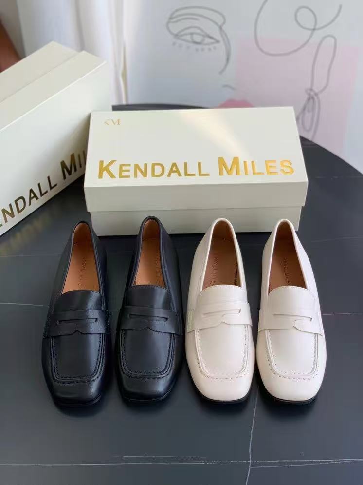 2025 New Black White Retro Saddle Strap Square Toe British Style Slip-on Flat Loafers Shoes