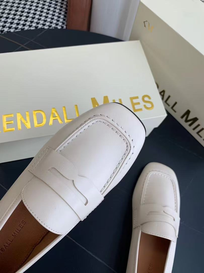 2025 New Black White Retro Saddle Strap Square Toe British Style Slip-on Flat Loafers Shoes