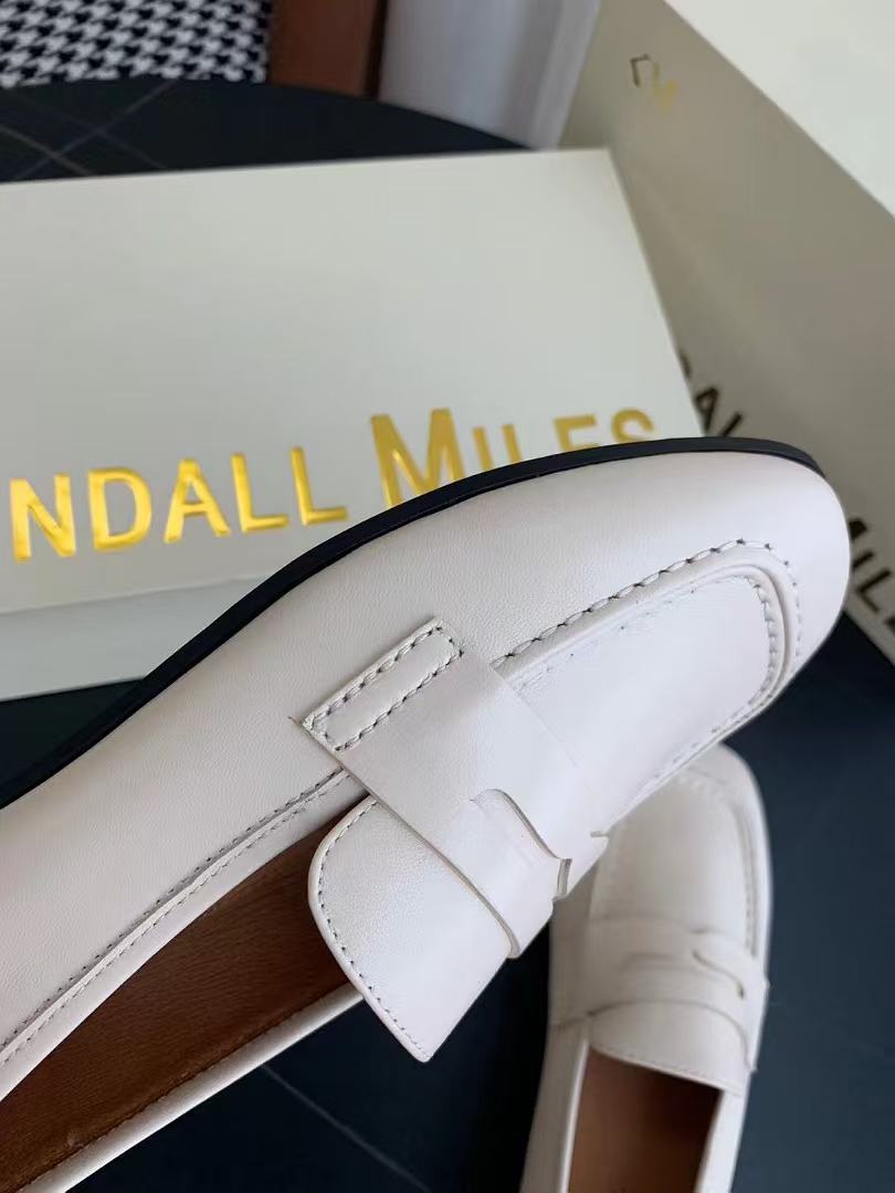 2025 New Black White Retro Saddle Strap Square Toe British Style Slip-on Flat Loafers Shoes