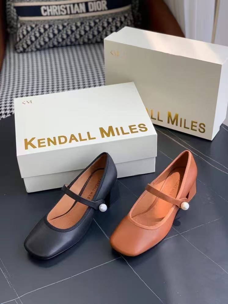 2025 Spring Summer New Black Cowhide Thick Heel Mary Jane Single Shoes Women's French Square Head Shallow Mouth Strap Pearl Bridesmaid Shoes