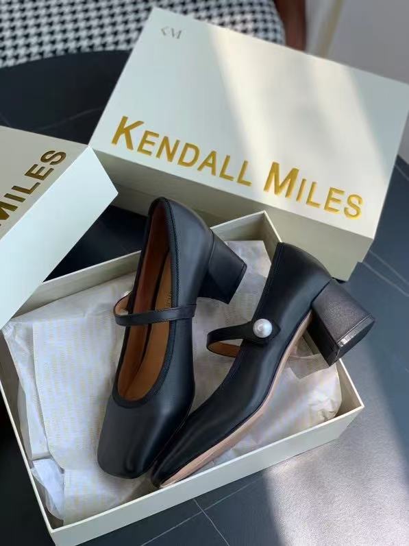 2025 Spring Summer New Black Cowhide Thick Heel Mary Jane Single Shoes Women's French Square Head Shallow Mouth Strap Pearl Bridesmaid Shoes