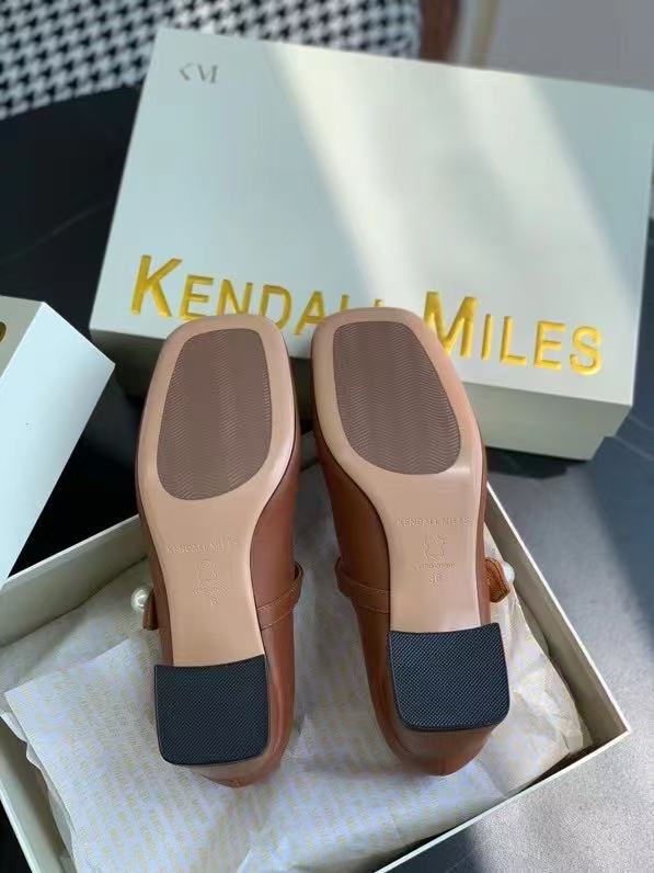 2025 Spring Summer New Black Cowhide Thick Heel Mary Jane Single Shoes Women's French Square Head Shallow Mouth Strap Pearl Bridesmaid Shoes