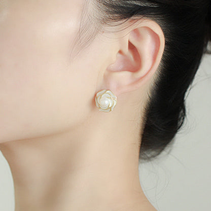 Camellia Pearl Light Luxury Personality Earrings Women‘s Niche Design Simple Versatile Ins Style Earrings