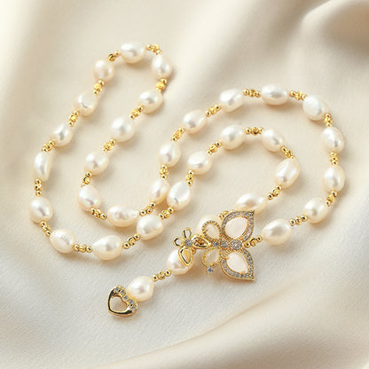 Butterfly Pendant Freshwater Pearl Necklace Ladies Starry Clavicle Chain Atmospheric Exaggerated Necklace