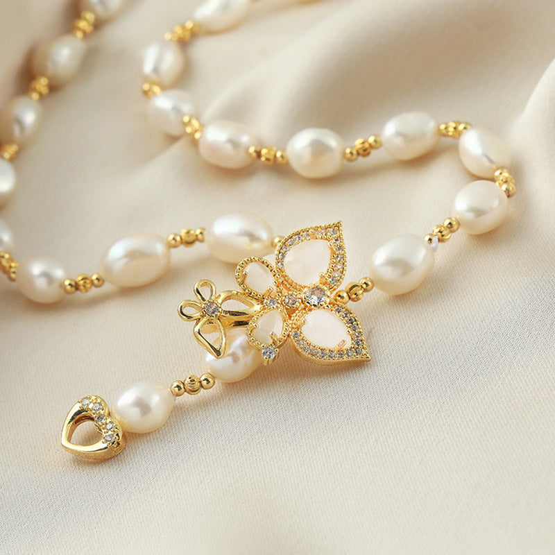 Butterfly Pendant Freshwater Pearl Necklace Ladies Starry Clavicle Chain Atmospheric Exaggerated Necklace