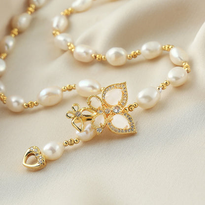 Butterfly Pendant Freshwater Pearl Necklace Ladies Starry Clavicle Chain Atmospheric Exaggerated Necklace